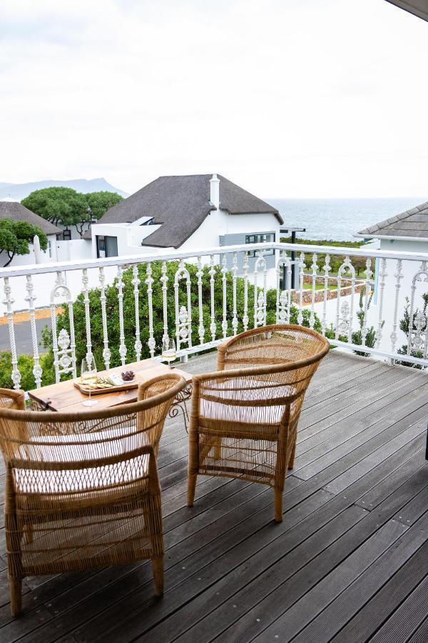 Villa Le Roc Kleinmond Accommodation Exteriör bild